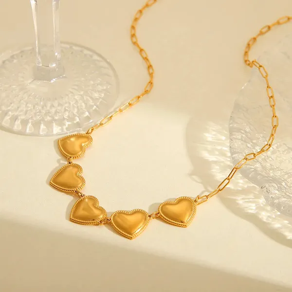 Gold_Heart_Cluster_Necklace_For_Women
